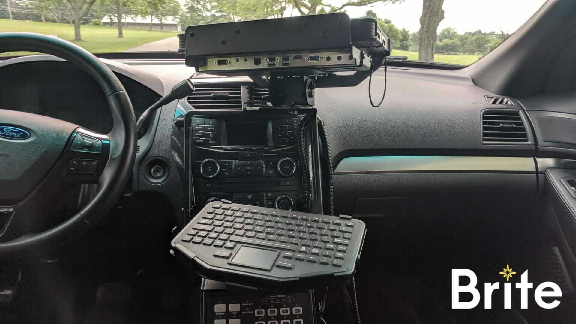 Getac A140 with a Havis Dock in a Ford Utility - Dock Ports